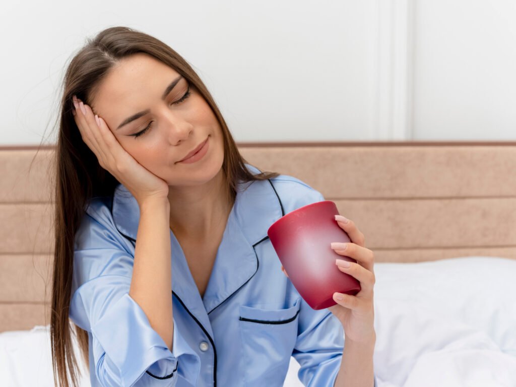 ¿Te despertaste con un pitido en el oído y de repente escuchas menos?